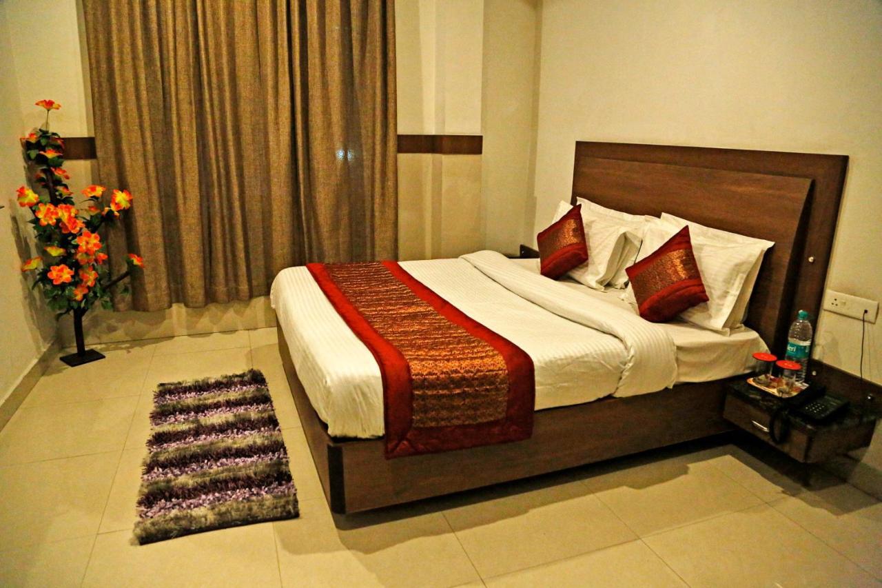 Capital O 4302 Hotel Imperial Lodge Jammu Luaran gambar